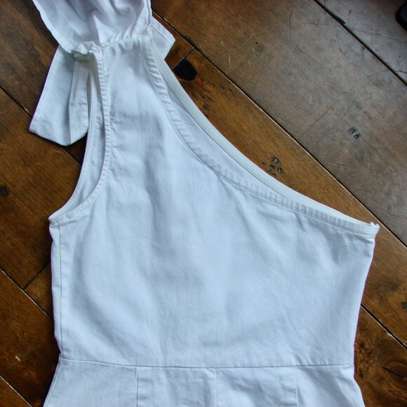 White One Shoulder Jumpsuit Sleeveless Cropped Ankle Pretty Little Thing Size 4 - Picture 12 of 14